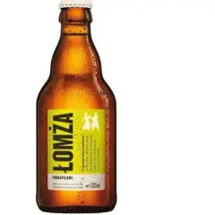 Butelka piwa Łomża smakowe, z etykietą w kolorze limonki, przedstawiającą tańczące postacie. Idealne na letnie wieczory.