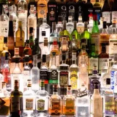 Ile wódka ma węglowodanów? Zaskakujące fakty o jej kaloriach