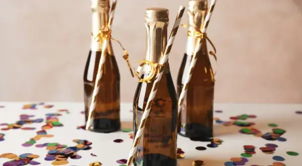 Gdzie kupić whisky 100ml? Sprawdź najlepsze oferty i sklepy