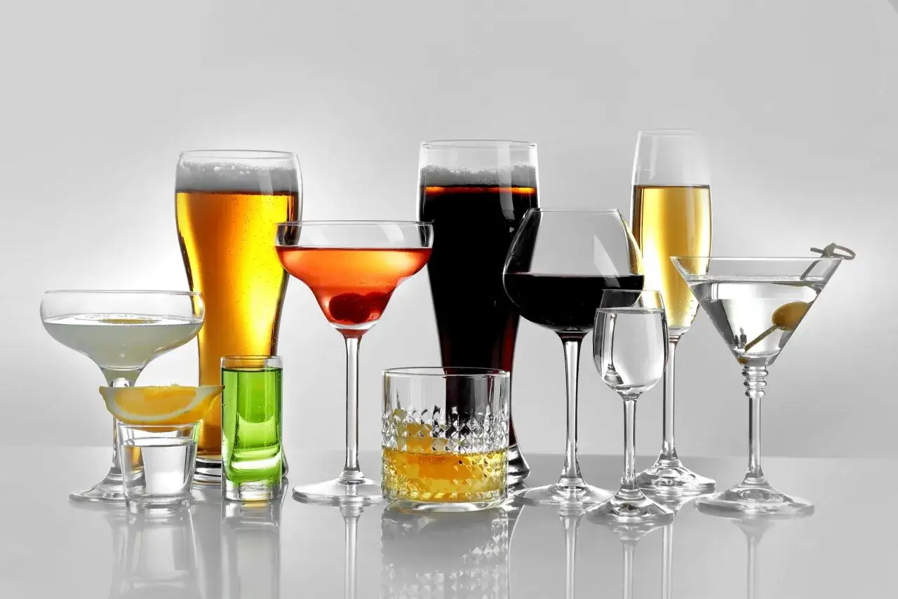 Zdjęcie Kieliszek wódki ile to piwa? Zaskakujące porównanie alkoholu