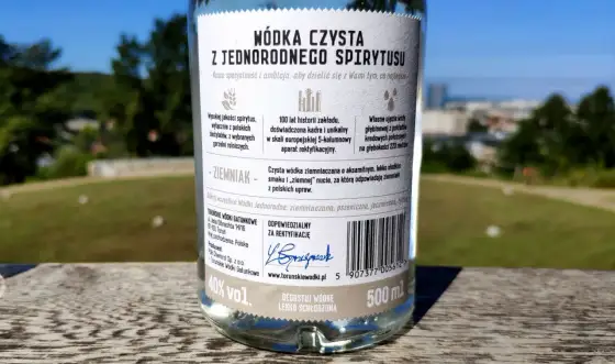 Wyborowa Ziemniaczana - Dlaczego jest łagodniejsza od zbożowej?