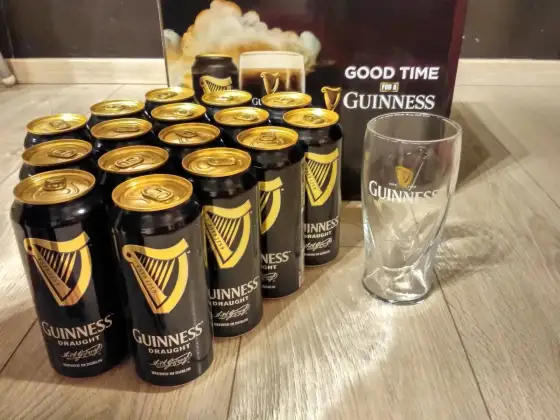 Kulka w Guinnessie - Po co tam jest i jak uzyskać kremową pianę?